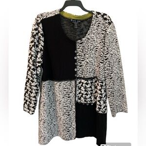 True Essence Knit Tunic Top Dress Black White Plus Sz 3X Mixed Media Artsy